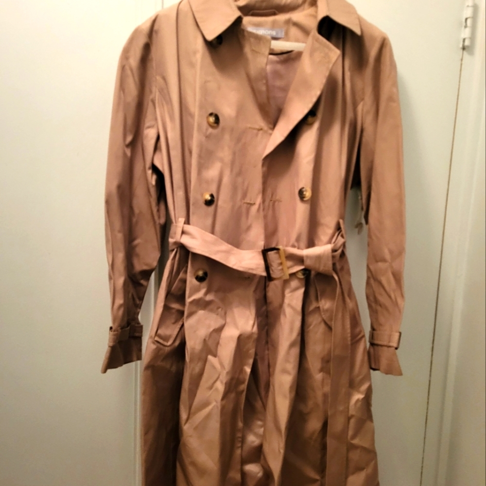 tranch coat